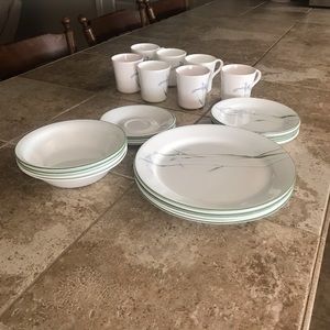 Corelle set of dishes